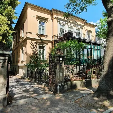 Haniel Oskar Appartement *